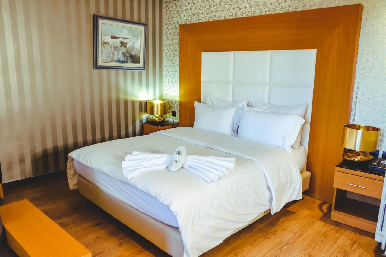 Hotel Perce Neige Ifrane  Bagian luar foto