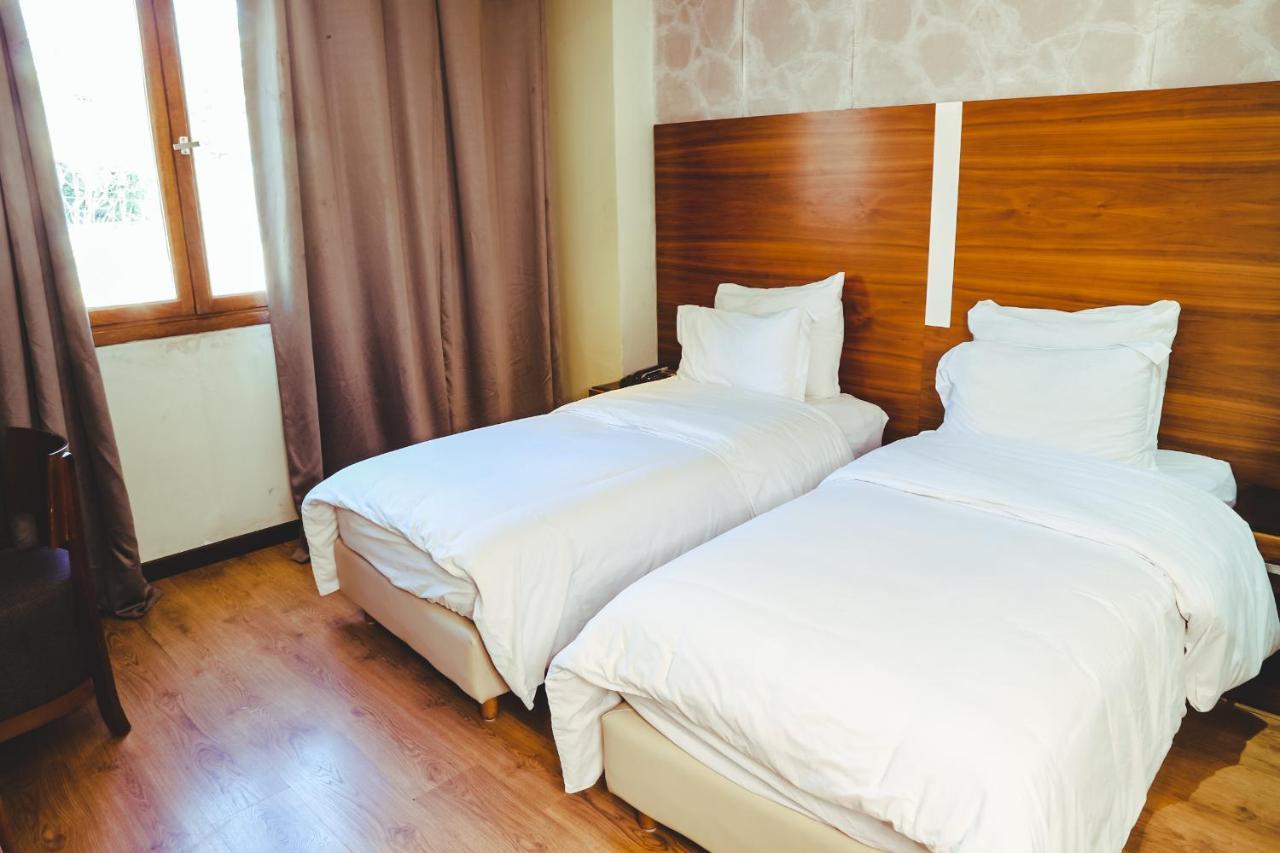 Hotel Perce Neige Ifrane  Bagian luar foto