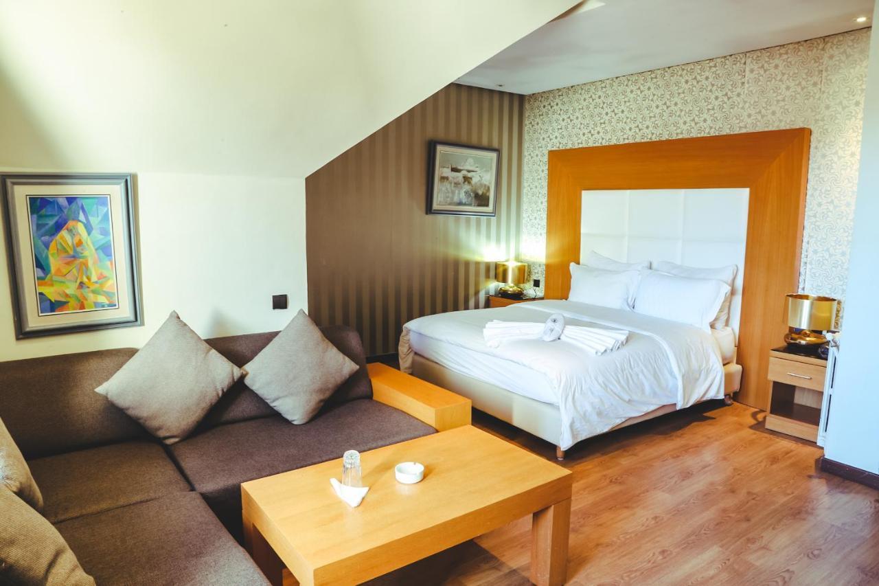 Hotel Perce Neige Ifrane  Bagian luar foto