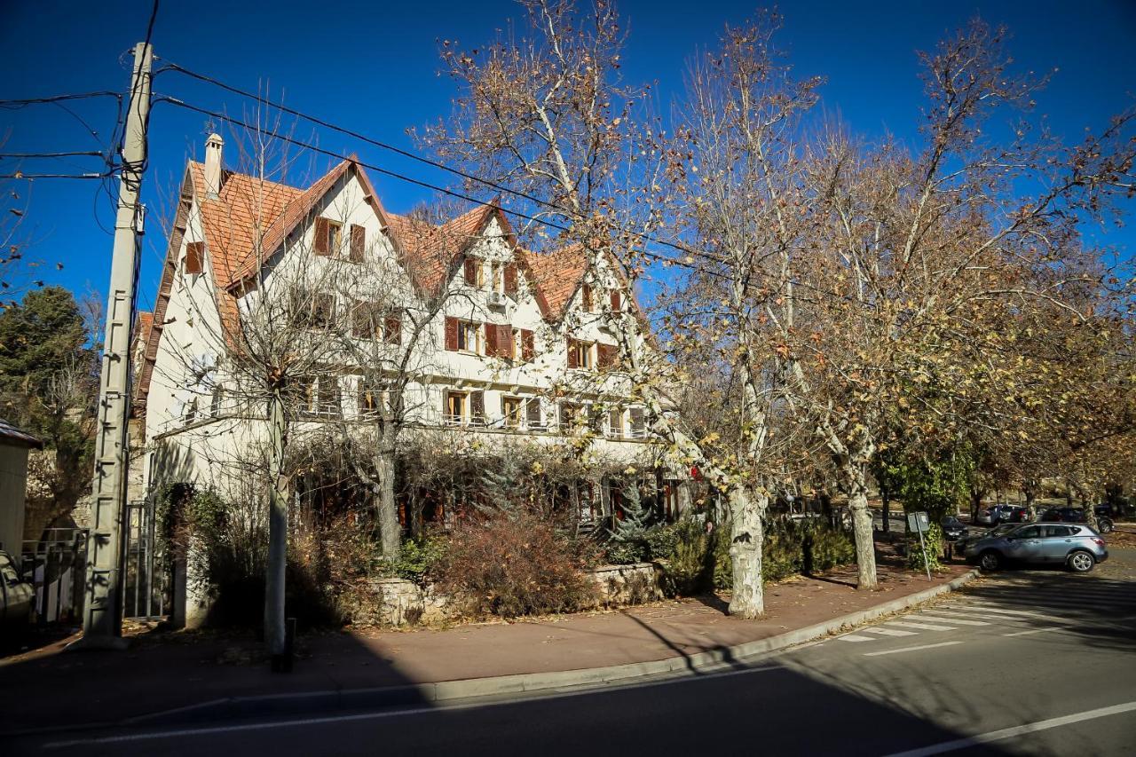 Hotel Perce Neige Ifrane  Bagian luar foto