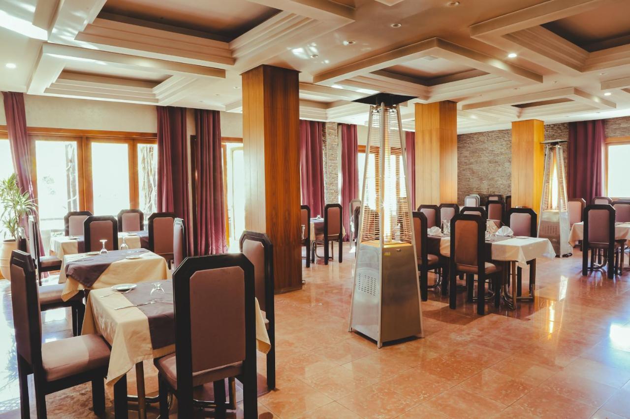 Hotel Perce Neige Ifrane  Bagian luar foto