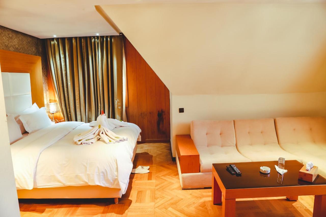 Hotel Perce Neige Ifrane  Bagian luar foto