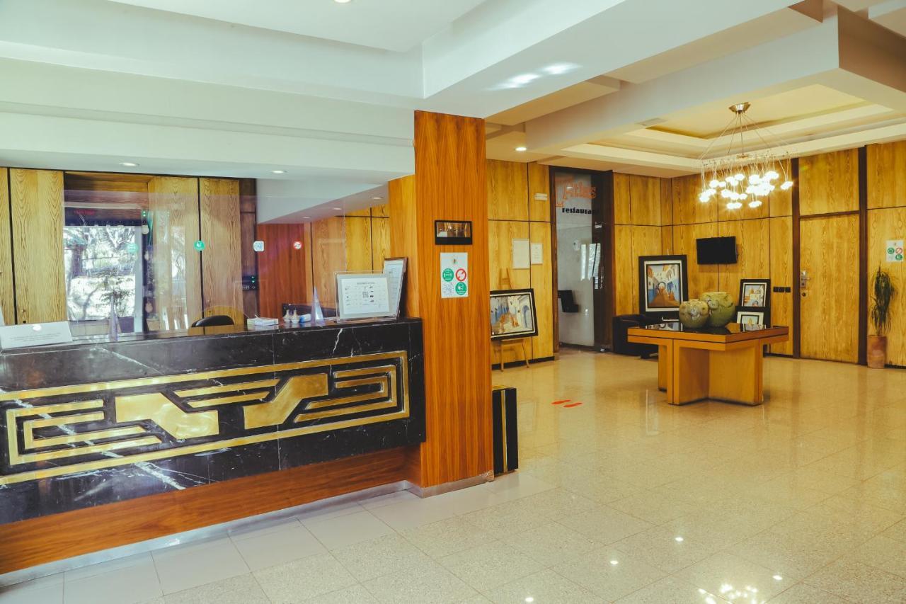 Hotel Perce Neige Ifrane  Bagian luar foto