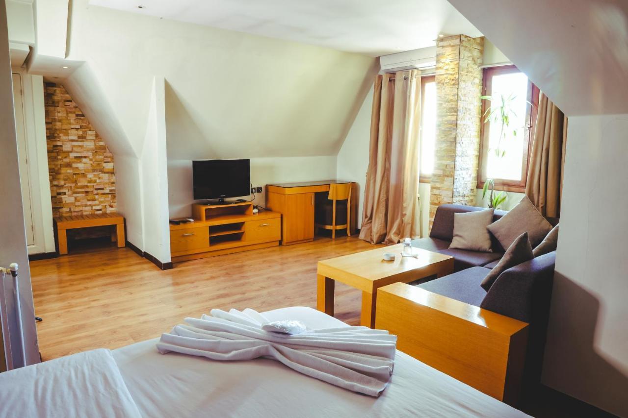 Hotel Perce Neige Ifrane  Bagian luar foto